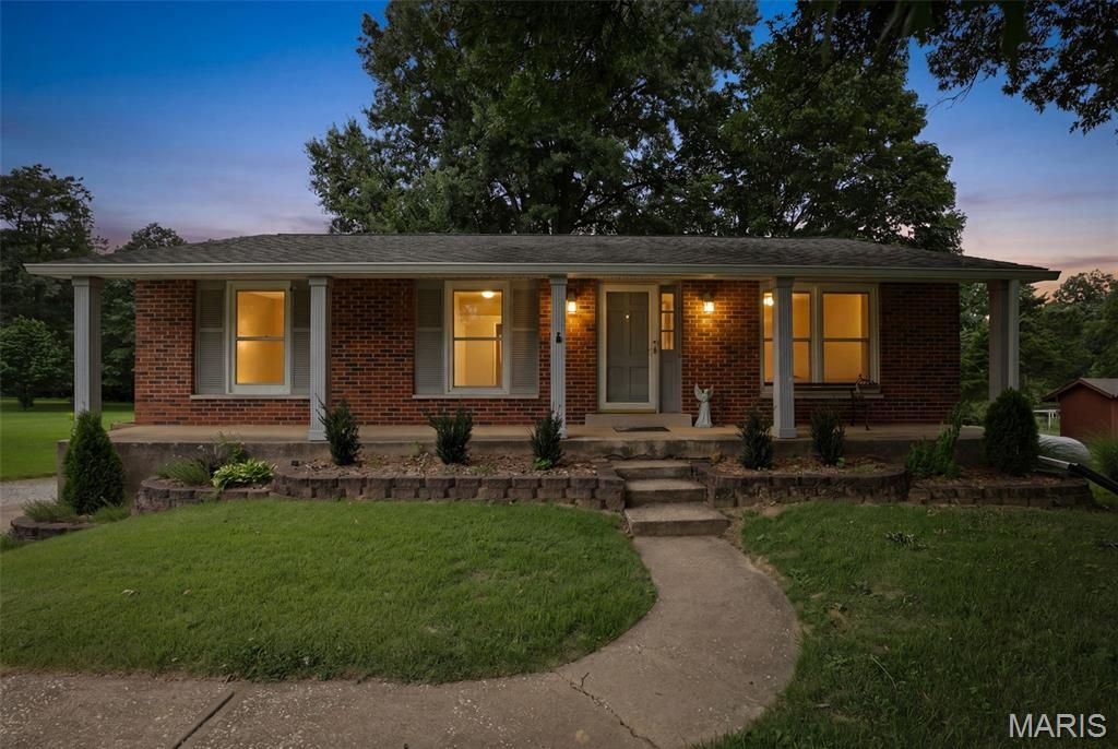 1139 Vicksburg Drive, Festus, MO 63028