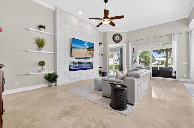 8223 Pine Cay Road, Wellington, FL 33414