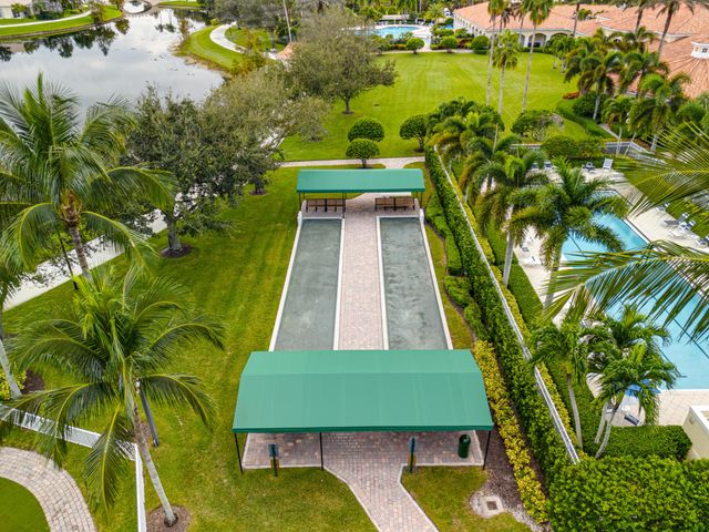 8223 Pine Cay Road, Wellington, FL 33414