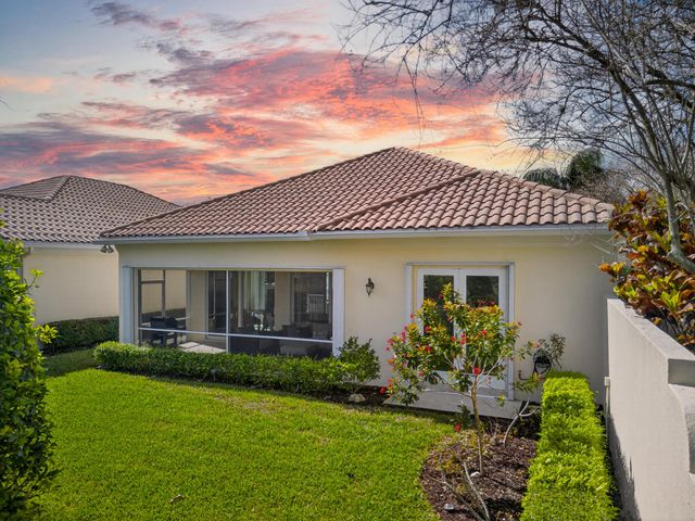 8223 Pine Cay Road, Wellington, FL 33414