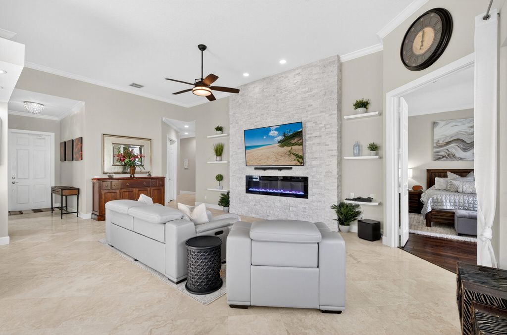 8223 Pine Cay Road, Wellington, FL 33414