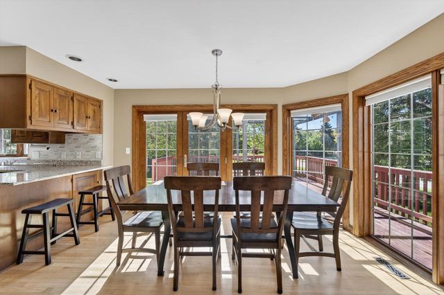 3953 Victoria COURT, New Berlin, WI 53151