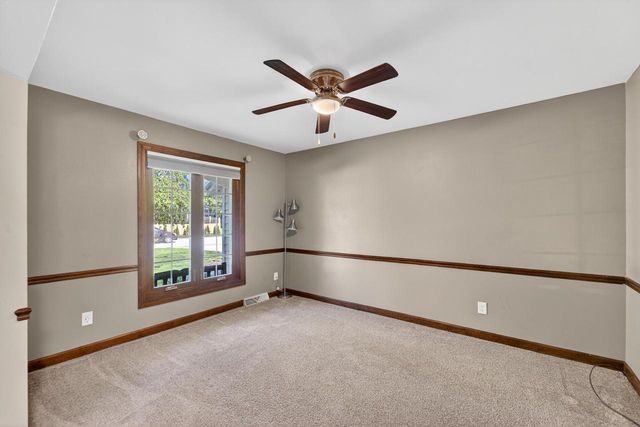 3953 Victoria COURT, New Berlin, WI 53151