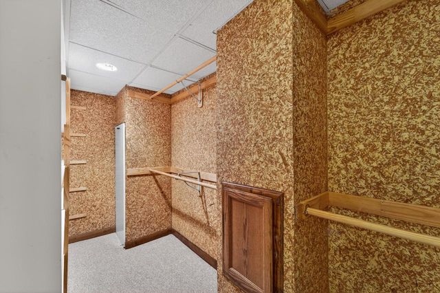 3953 Victoria COURT, New Berlin, WI 53151