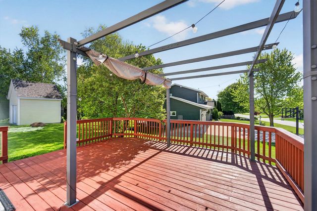 3953 Victoria COURT, New Berlin, WI 53151