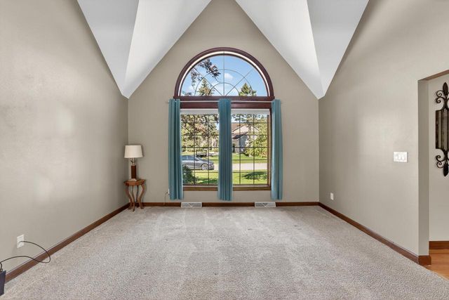 3953 Victoria COURT, New Berlin, WI 53151