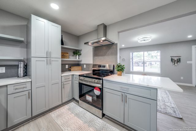 8010 Remuda, San Antonio, TX 78227