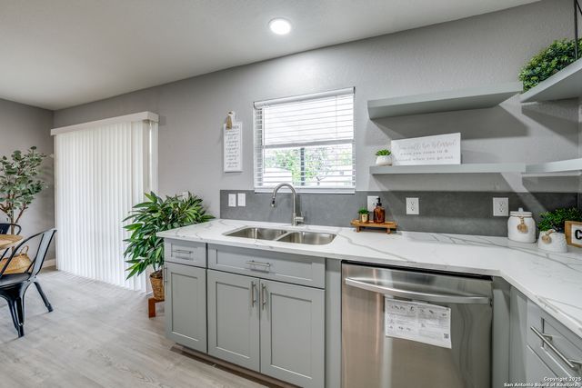 8010 Remuda, San Antonio, TX 78227