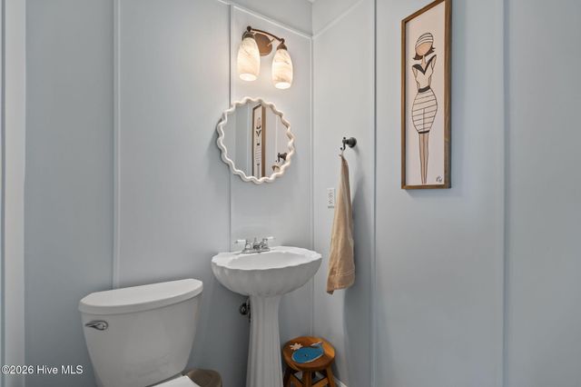 121 Seagull Court, Holly Ridge, NC 28445