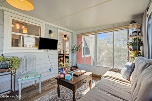 121 Seagull Court, Holly Ridge, NC 28445