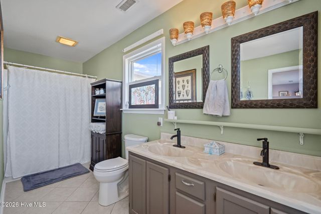 121 Seagull Court, Holly Ridge, NC 28445