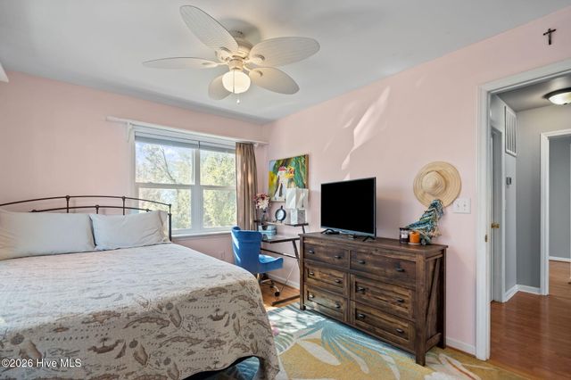 121 Seagull Court, Holly Ridge, NC 28445