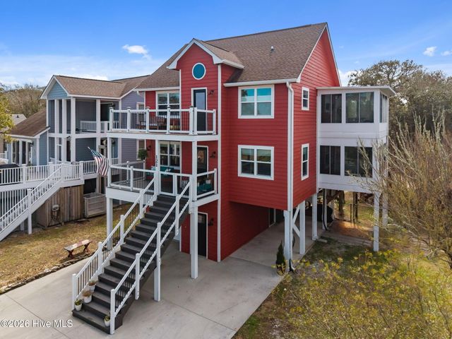 121 Seagull Court, Holly Ridge, NC 28445