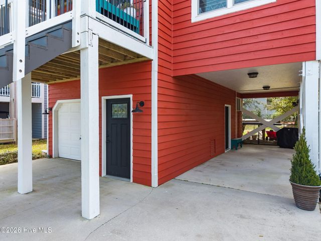 121 Seagull Court, Holly Ridge, NC 28445