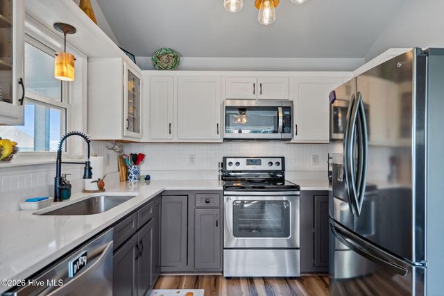 121 Seagull Court, Holly Ridge, NC 28445