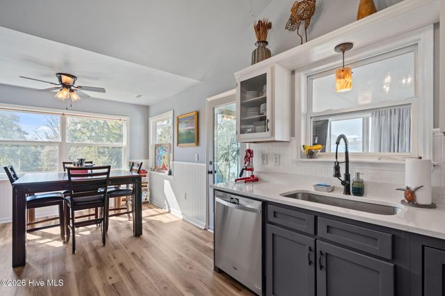 121 Seagull Court, Holly Ridge, NC 28445