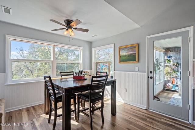 121 Seagull Court, Holly Ridge, NC 28445