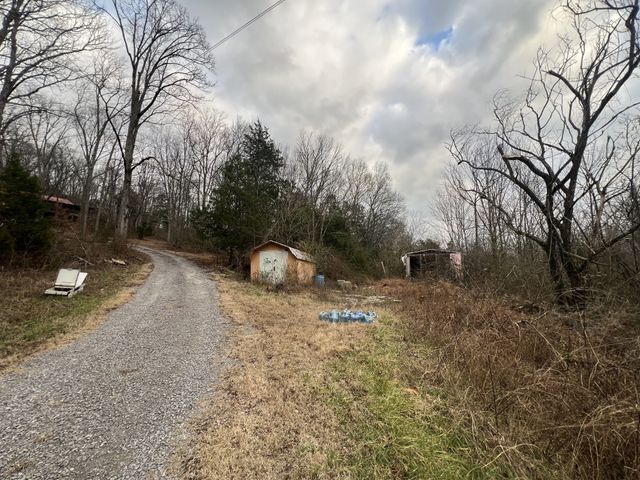 3281 Statesville Rd, Watertown, TN 37184