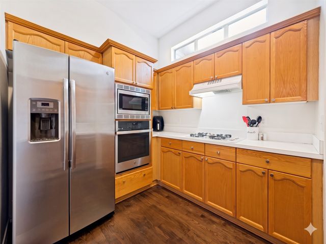 6072 Thursby Avenue, Dallas, TX 75252