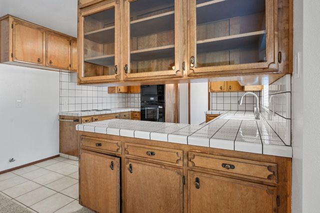 1673 E Cromwell Avenue, Fresno, CA 93720