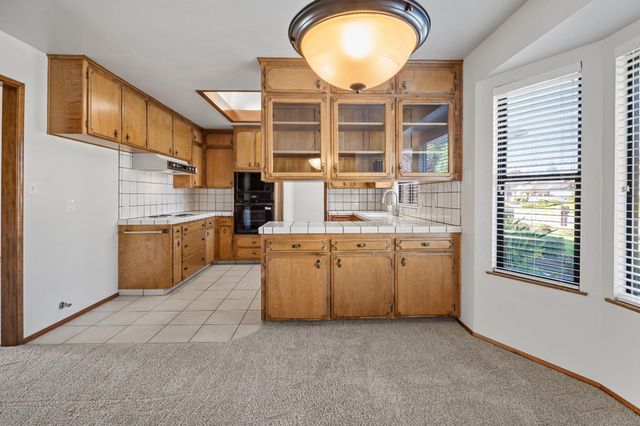 1673 E Cromwell Avenue, Fresno, CA 93720