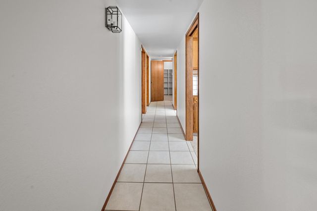 1673 E Cromwell Avenue, Fresno, CA 93720