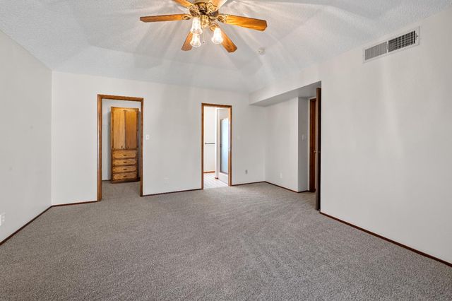 1673 E Cromwell Avenue, Fresno, CA 93720