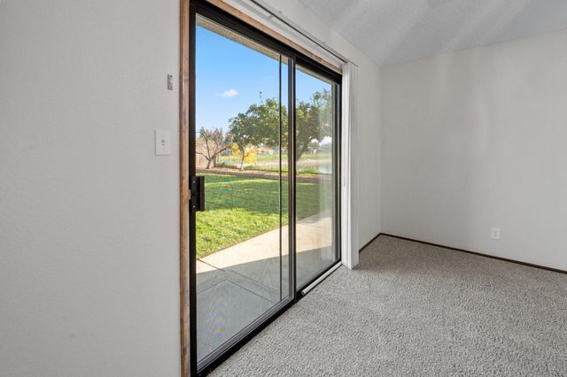 1673 E Cromwell Avenue, Fresno, CA 93720