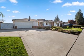 1673 E Cromwell Avenue, Fresno, CA 93720