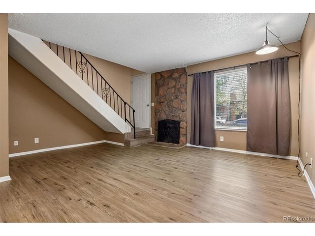 1295 S Dillon Way, Aurora, CO 80012