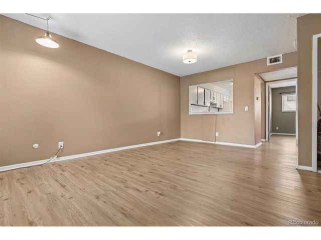 1295 S Dillon Way, Aurora, CO 80012