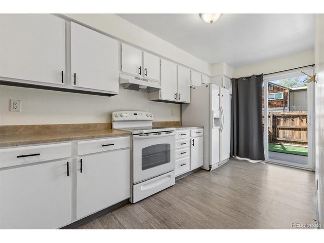 1295 S Dillon Way, Aurora, CO 80012