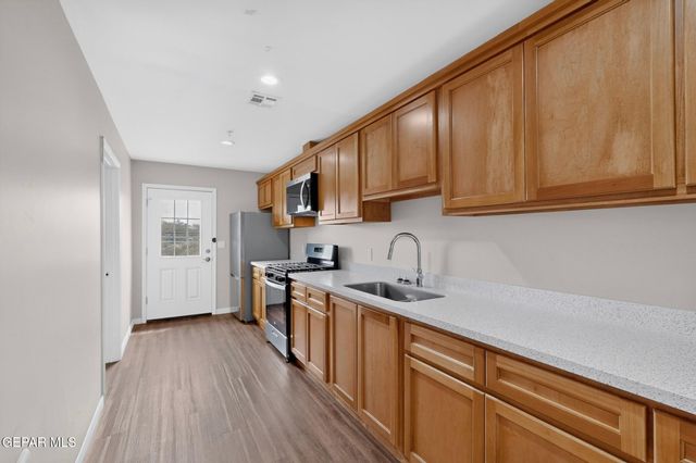 1483 O Sullivan Drive A, Horizon City, TX 79928