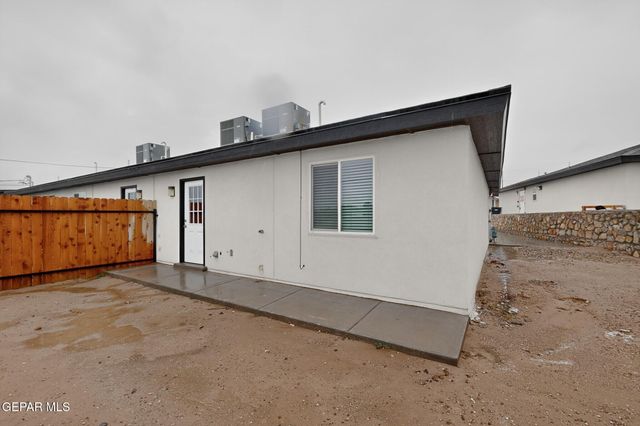 1483 O Sullivan Drive A, Horizon City, TX 79928