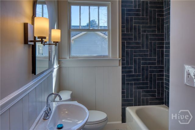 1201 NE 36 Street, Savannah, GA 31404