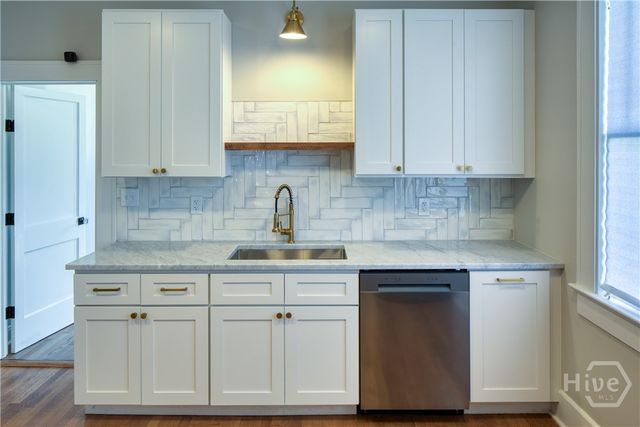 1201 NE 36 Street, Savannah, GA 31404