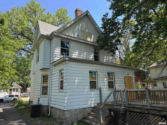 724 E BEHRENDS Avenue, Peoria, IL 61603