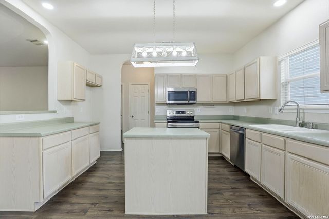 8623 Tioga Pass, Helotes, TX 78023