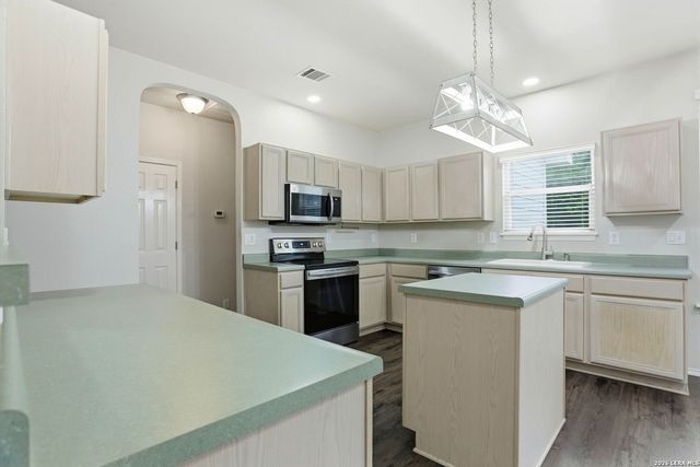 8623 Tioga Pass, Helotes, TX 78023