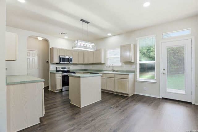 8623 Tioga Pass, Helotes, TX 78023