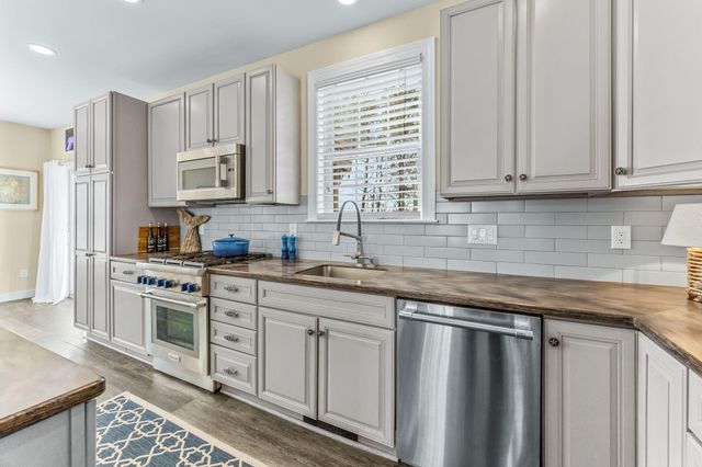 145 South Street, South Yarmouth, MA 02664