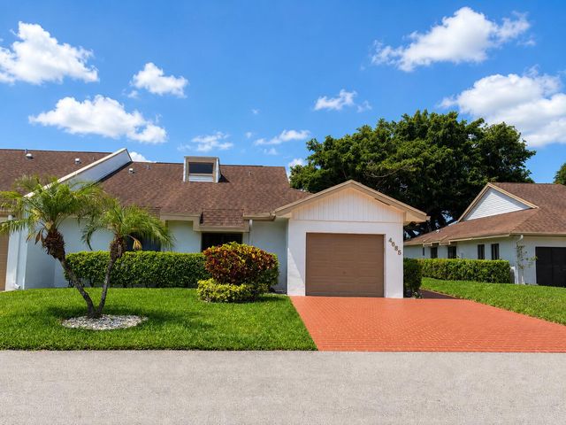 4685 Fountains Drive S, Greenacres, FL 33467