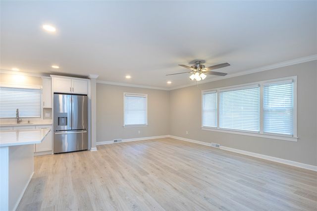 406 Moultrie Square, Anderson, SC 29621