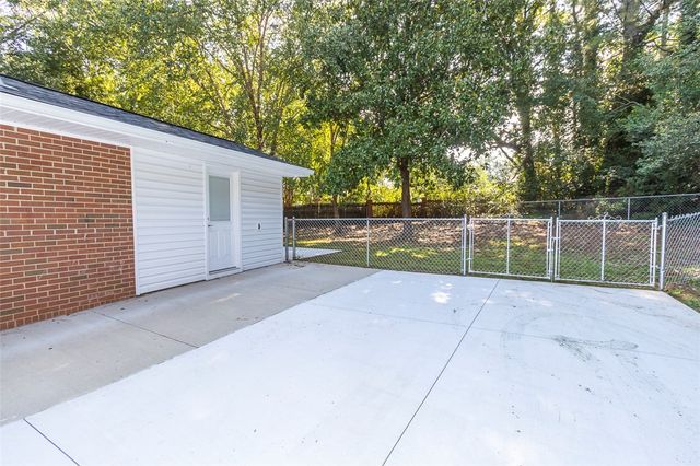 406 Moultrie Square, Anderson, SC 29621