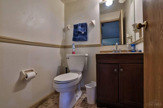 22 Meadowview Court, Fairfield, OH 45014