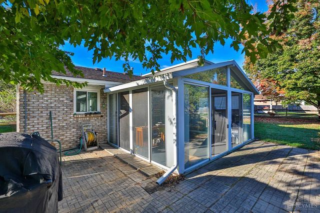 22 Meadowview Court, Fairfield, OH 45014