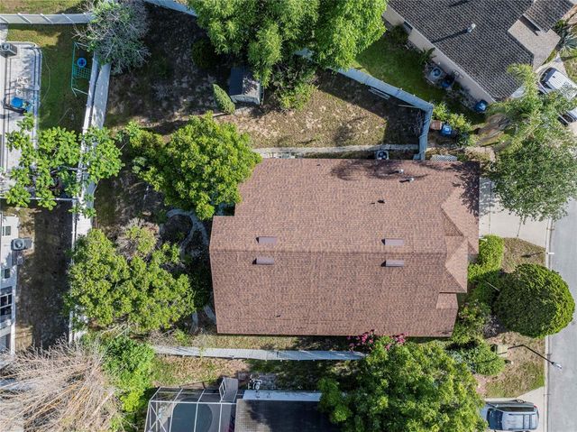 611 CHINA BERRY CIRCLE, Davenport, FL 33837