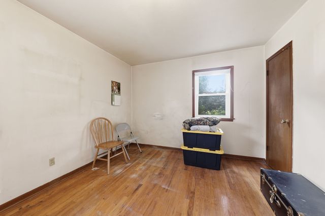1601 Kenyon Avenue, Des Moines, IA 50315