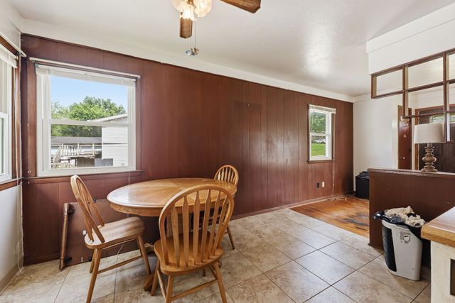 1601 Kenyon Avenue, Des Moines, IA 50315