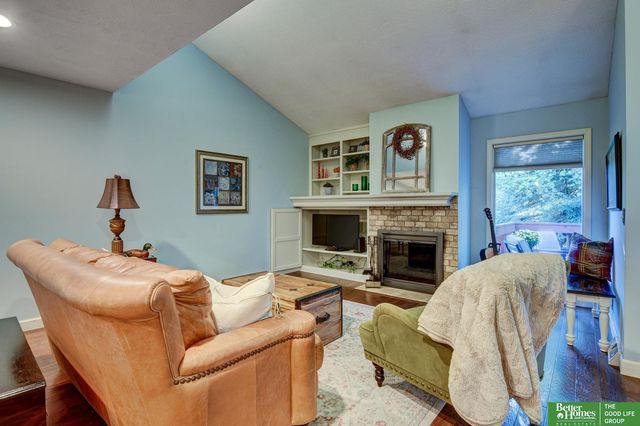 705 N 129 Plaza, Omaha, NE 68154